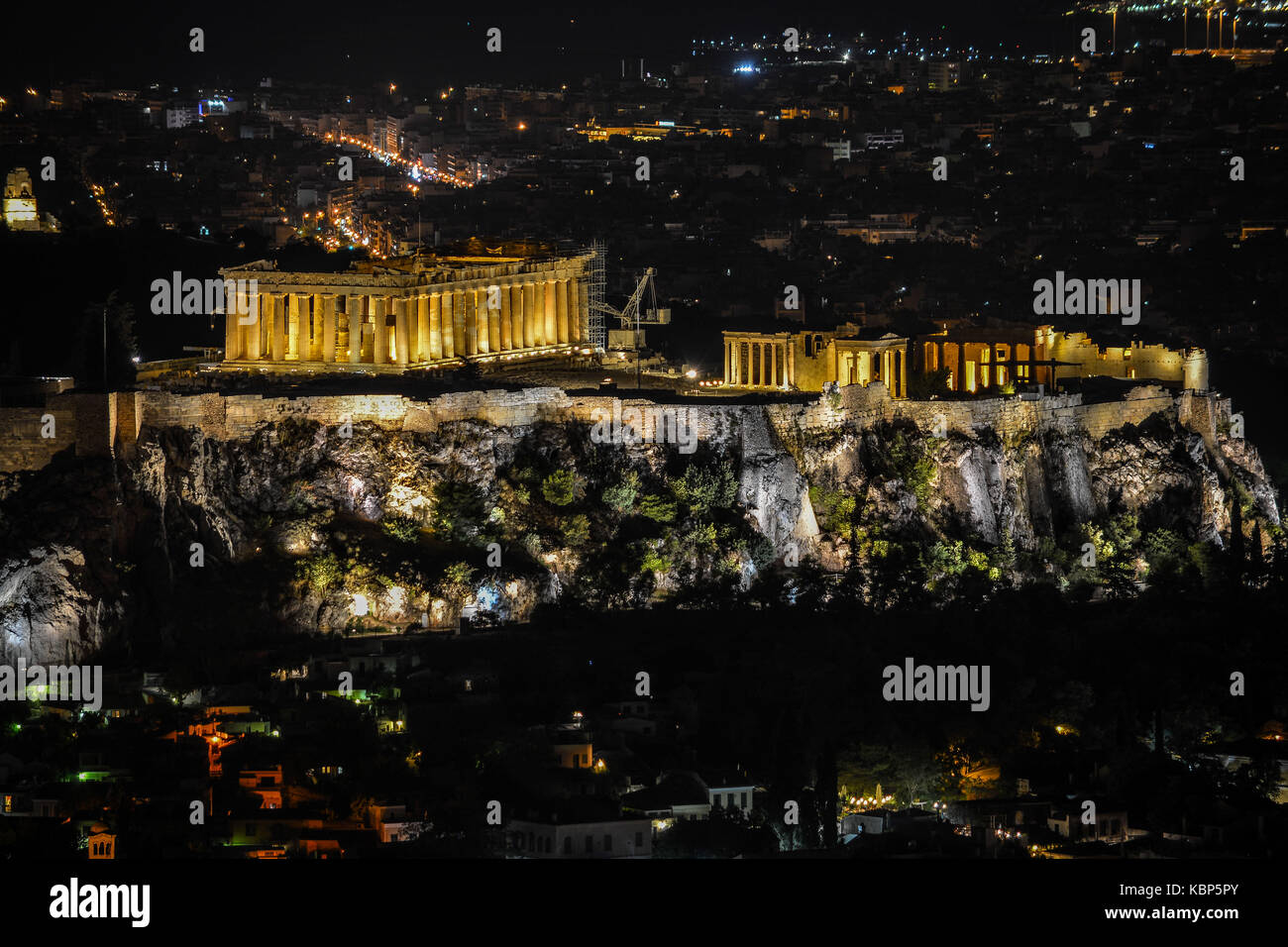 Vue sur l'acropole de nuit depuis le mont Lycabette Banque D'Images