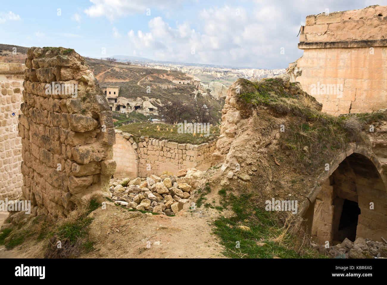 Ville grotte ruines à cavusin, Cappadoce, Turquie Banque D'Images