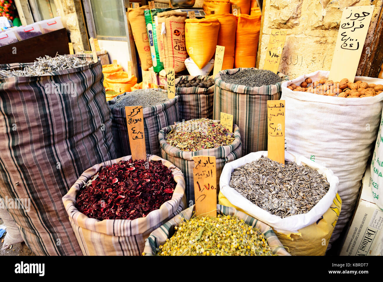 Épices au marché, Amman, Jordanie Banque D'Images