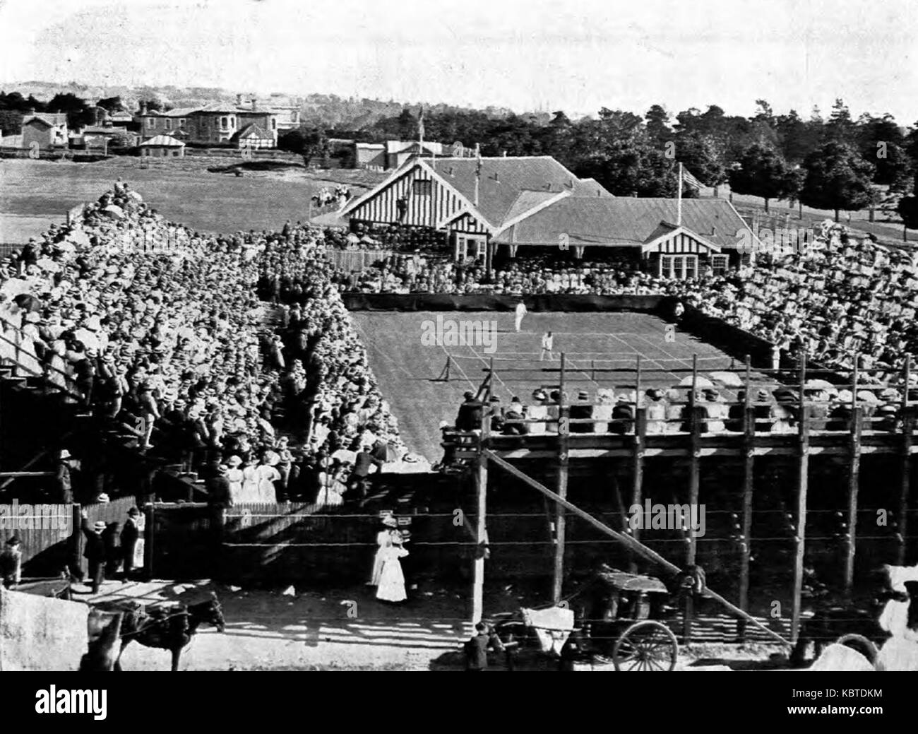 La Coupe Davis 1908 était une compétition internationale de tennis entre plusieurs pays. Il a marqué un événement important dans l'histoire du sport et a mis en évidence l'évolution de la nature mondiale des tournois de tennis au début du XXe siècle. Banque D'Images