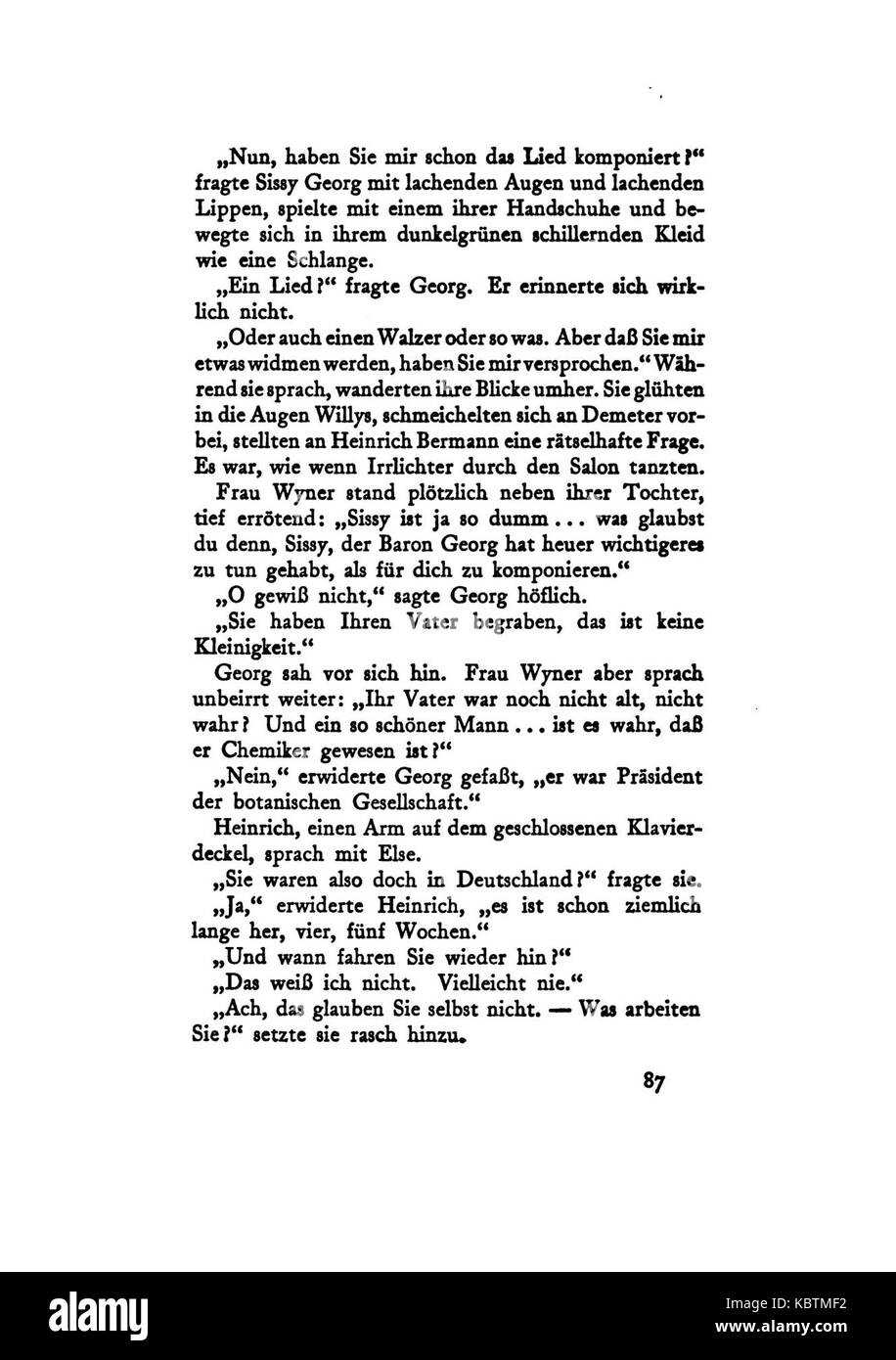 Un volume de "de Gesammelte Werke", mettant en vedette les œuvres rassemblées d'Arthur Schnitzler. Cette édition comprend une variété d'œuvres littéraires du célèbre dramaturge autrichien. Banque D'Images
