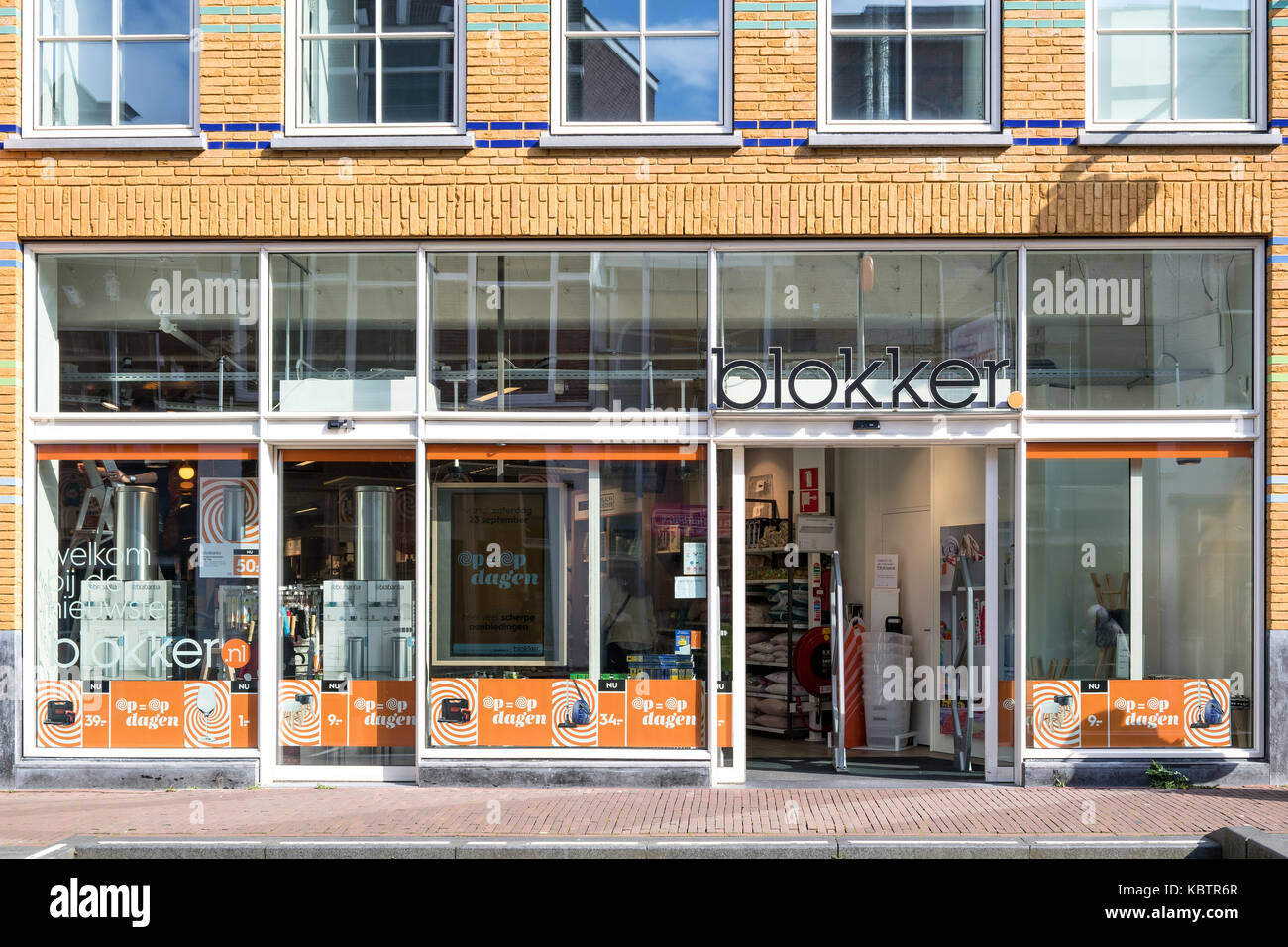 La direction générale de Blokker, dans le centre-ville de Gouda, Pays-Bas.  Le 830 est une chaîne de magasins d'alimentation des ménages néerlandais  administré par le Blokker Holding Photo Stock - Alamy