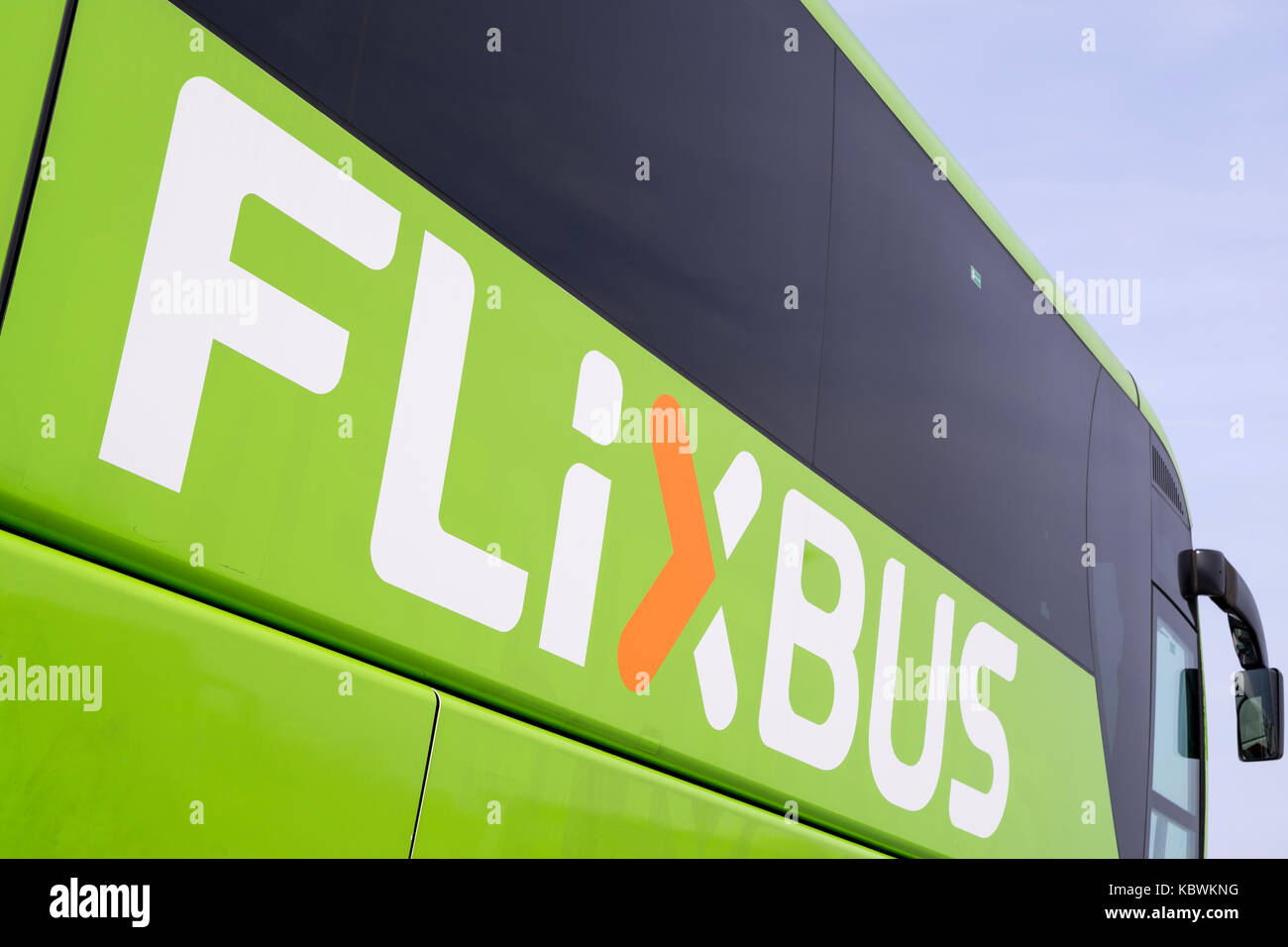 Flixbus flixbus. bus interurbains est une marque qui offre des services d'autocars dans toute l'Europe. Banque D'Images