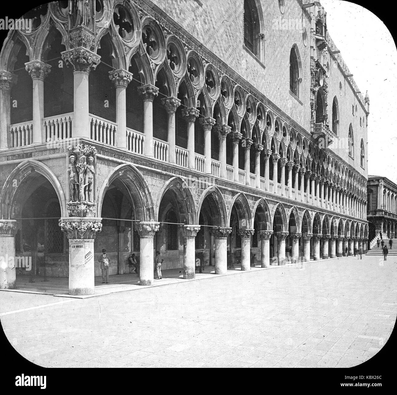 Une image étiquetée *S03 06 01 027*, peut-être une photo ou une illustration d'une collection documentée, capturant un sujet ou une scène important. Banque D'Images