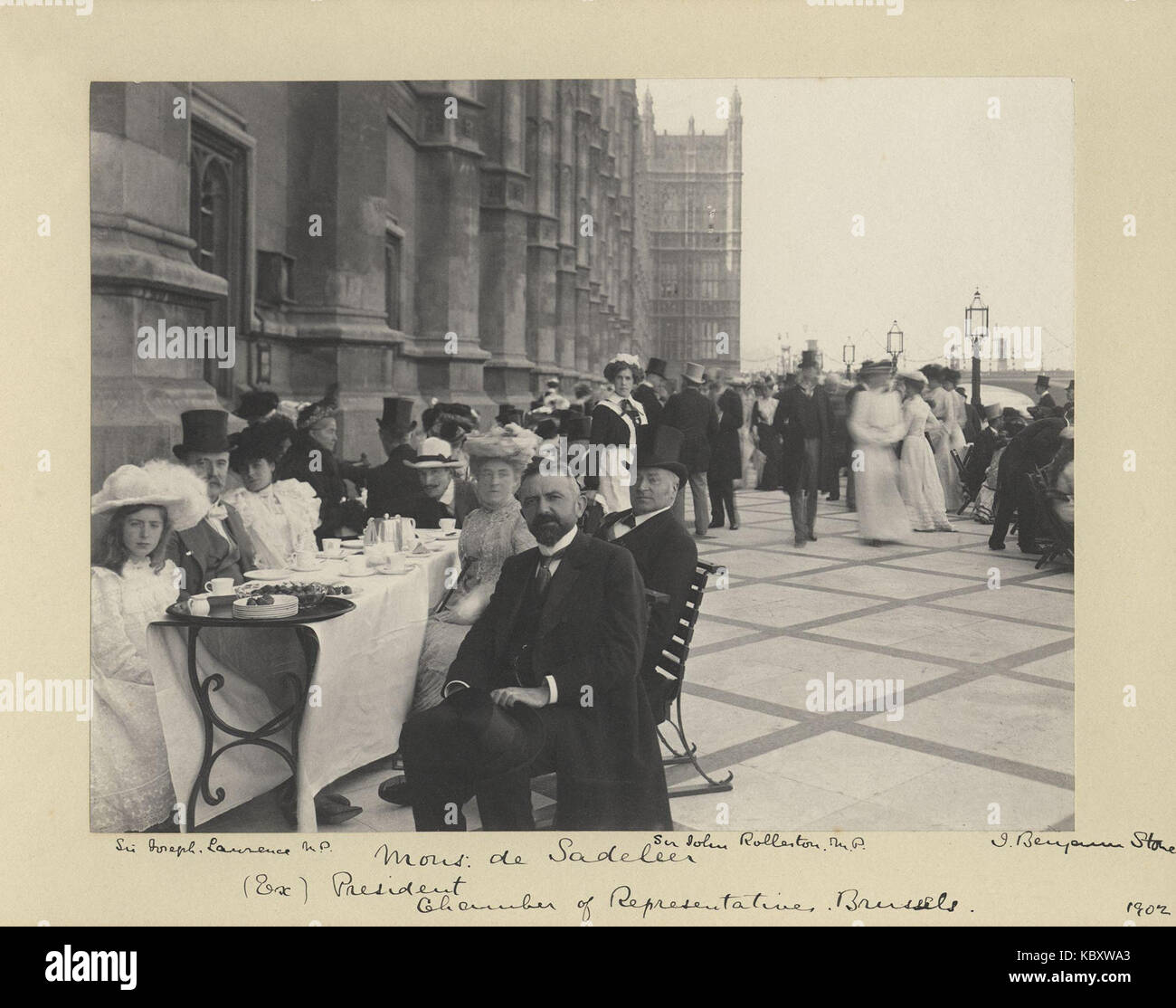 Parti déjeuner sur la terrasse de la Chambre des communes par Sir (Jean) Pierre Benjamin Banque D'Images