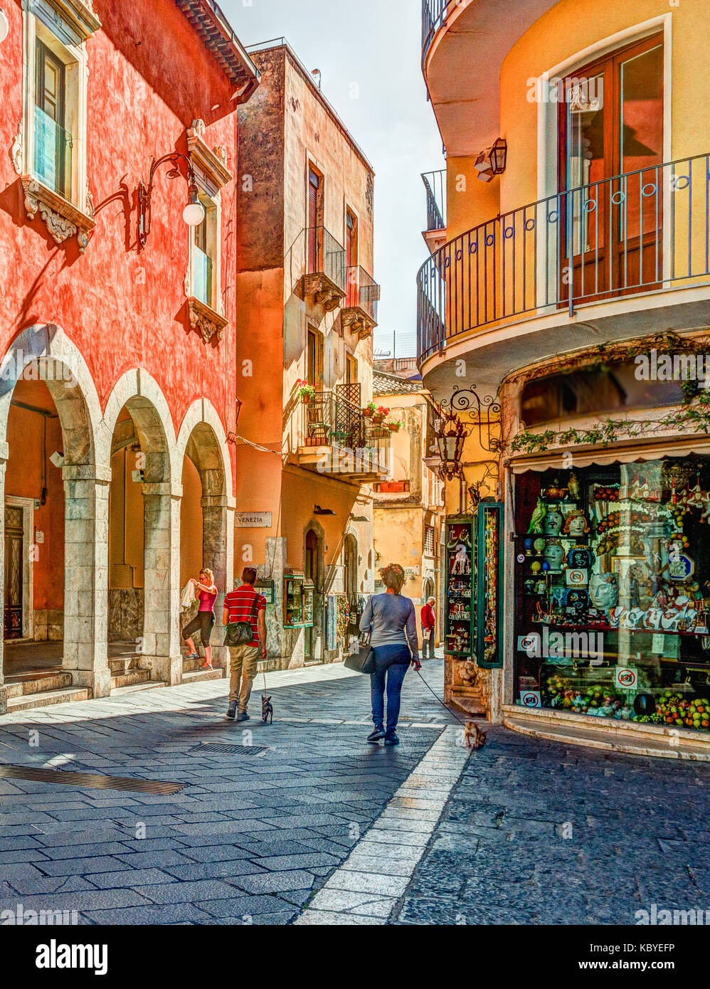 Old street à Taormina, Sicile, Italie Banque D'Images