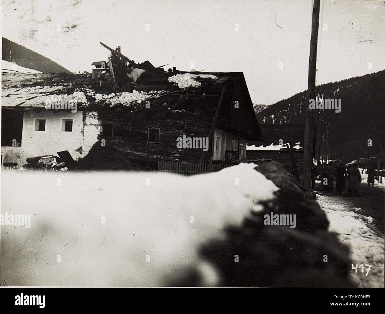 Pustertal, italienischer 30,5cm Volltreffer in einem Haus Alt Toblach. BildID (15580316) Banque D'Images