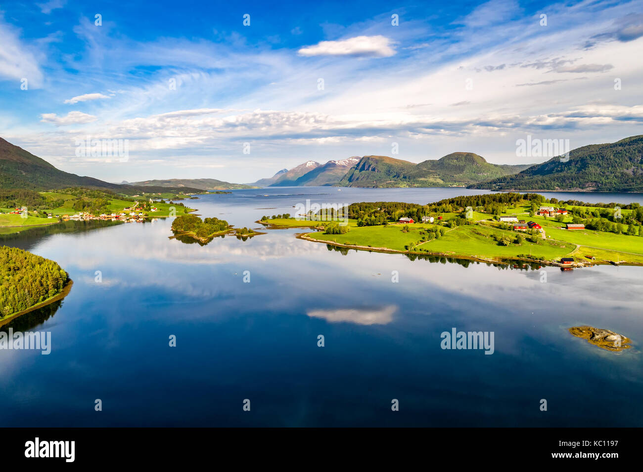 Belle nature Norvège paysage naturel de la photographie aérienne. Banque D'Images