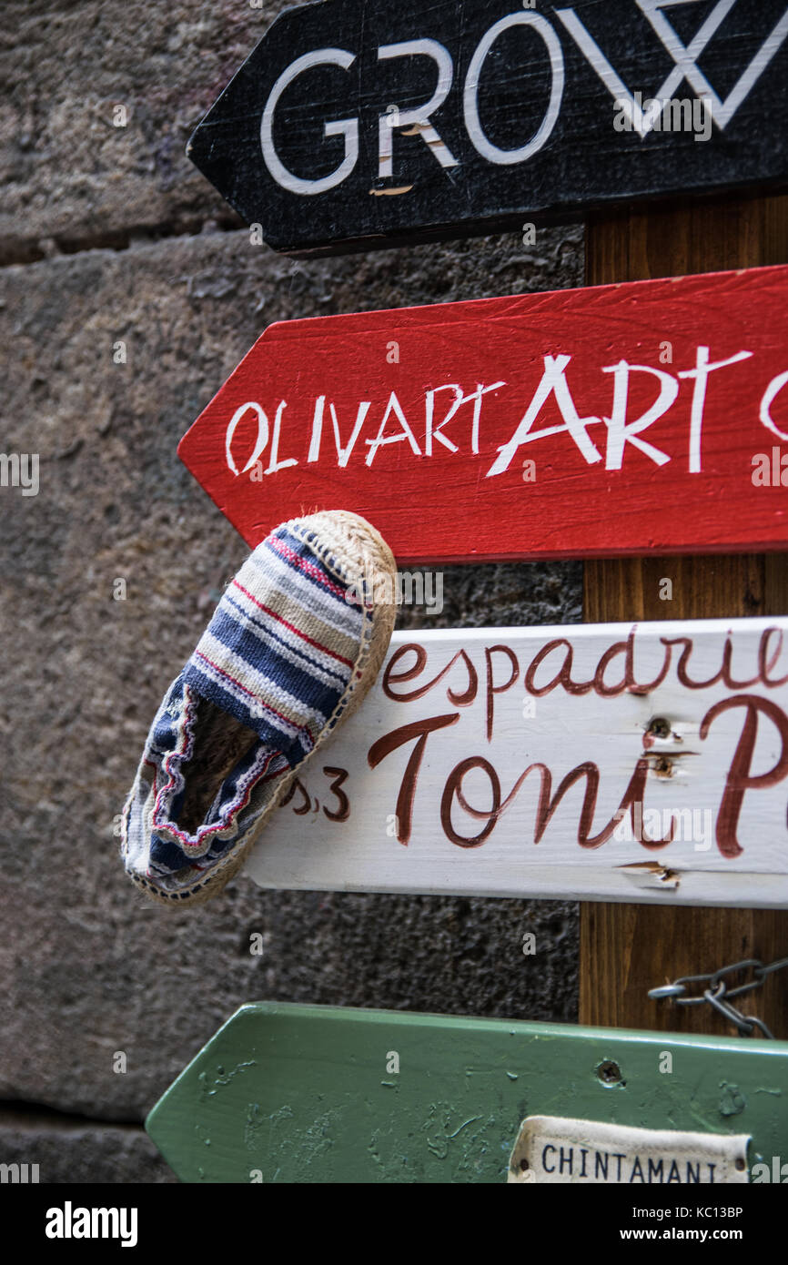 Panneau avec la chaussure - Barcelone, Espagne Banque D'Images Panneau avec la chaussure - Barcelone, Espagne Banque D'Images