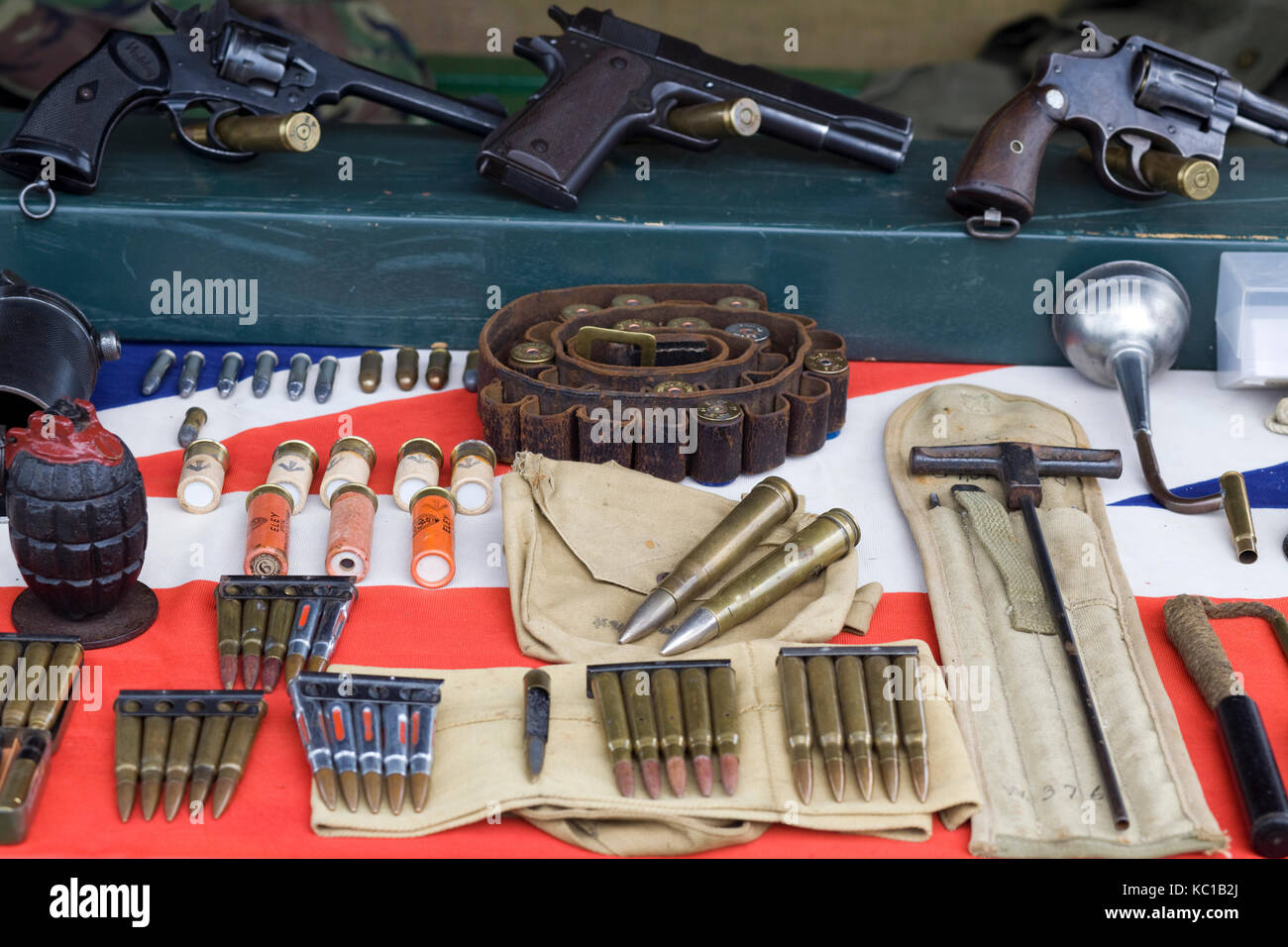 Pistolet webley/pistolets avec ceinture de balles Banque D'Images