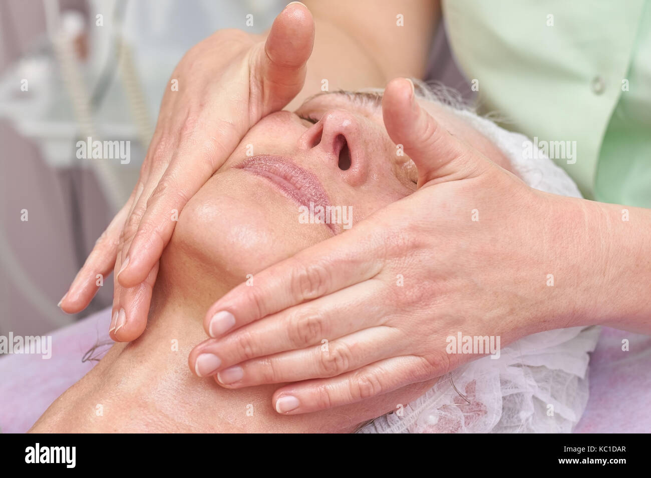 Close up of massage facial. Banque D'Images