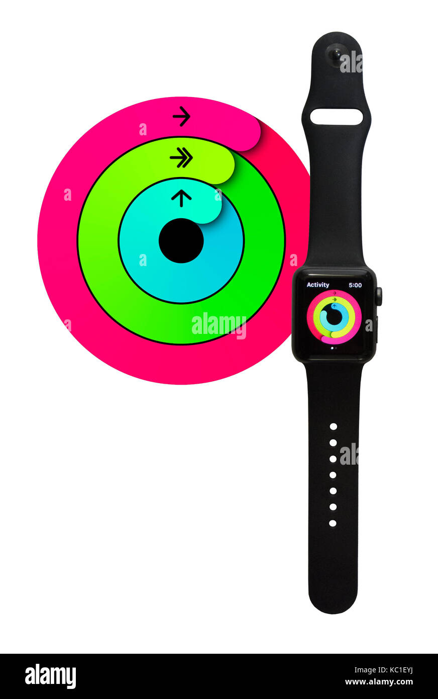 Regardez Apple série 2 (38mm avec de l'espace gris aluminium avec Black Sport Band) montrant les anneaux colorés de la remise en forme de l'activité de l'app tracker. Banque D'Images
