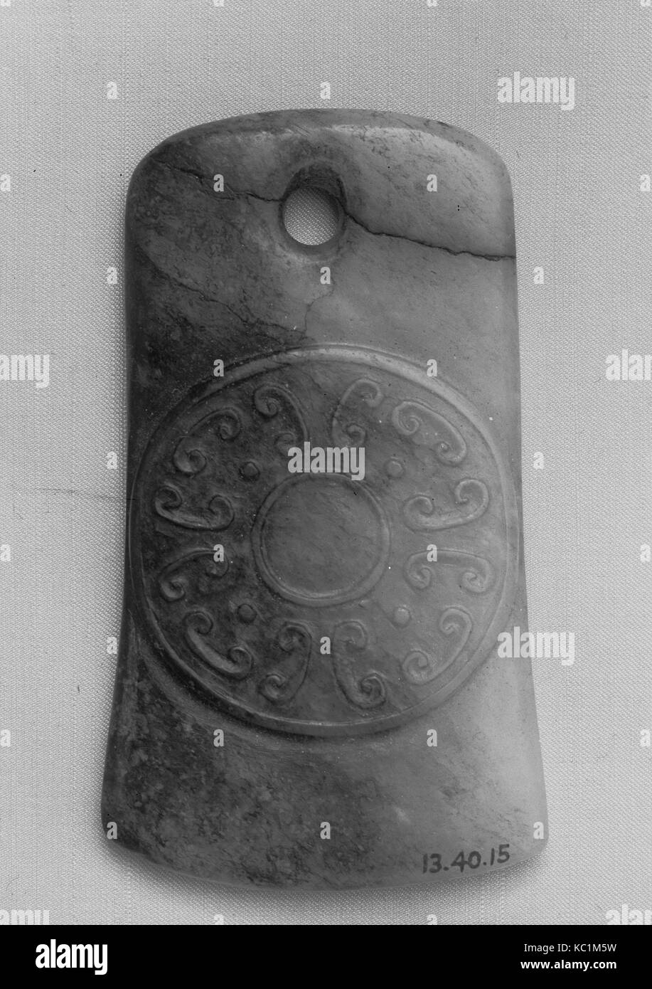Ciseau, de la dynastie des Han (206 av. J.-A.D. 220), la Chine, le Jade, H. 3 1/16 in. (7,8 cm) ; W. 1 3/4 in. (4,4 cm) ; D. 5/16 in. (0,8 cm), Jade Banque D'Images