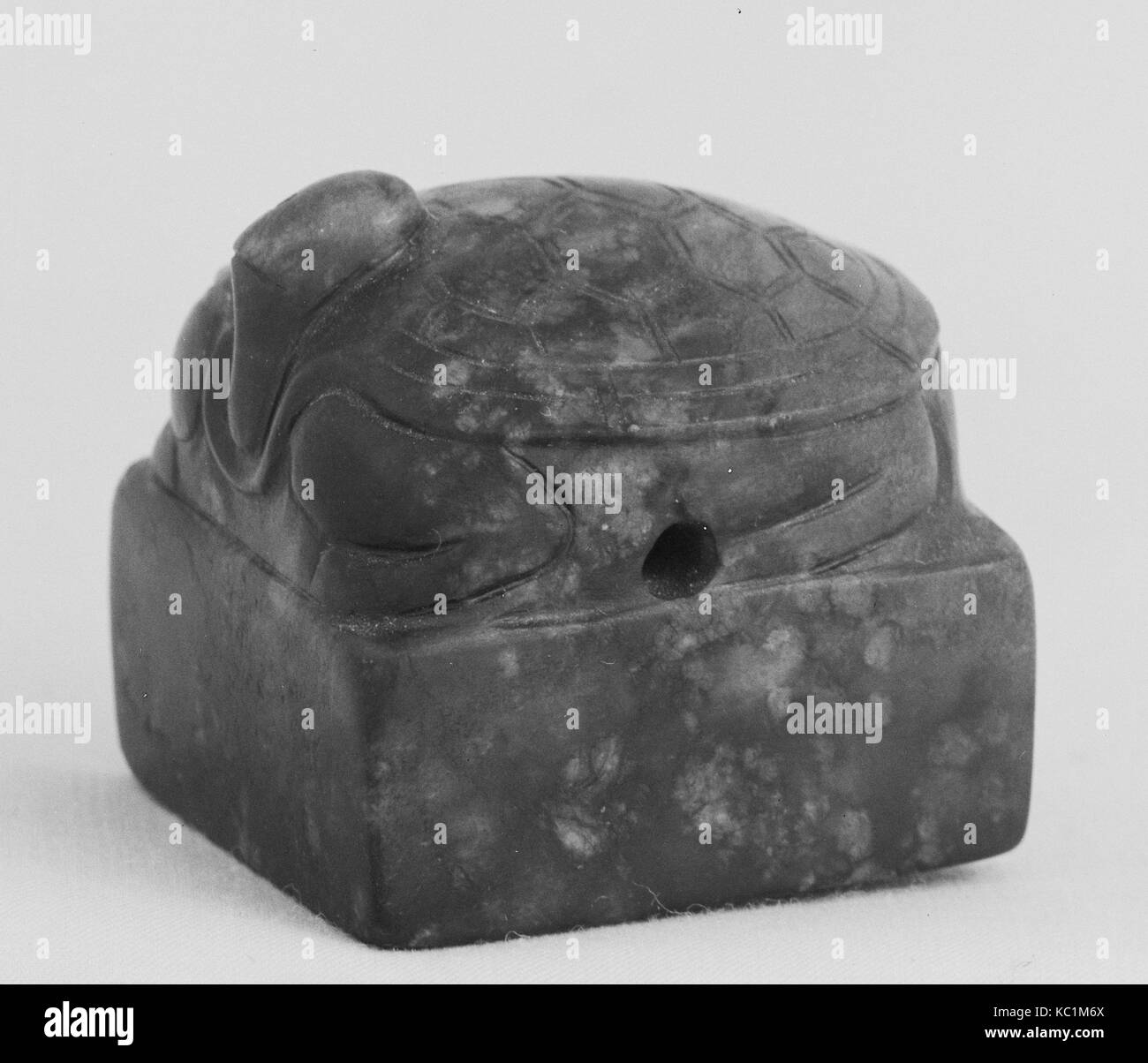 Joint, de la dynastie des Han (206 av. J.-A.D. 220), la Chine, le Jade, H. 1 7/16 in. (3,7 cm) ; W. 1 1/2 po (3,8 cm) carré, Jade Banque D'Images