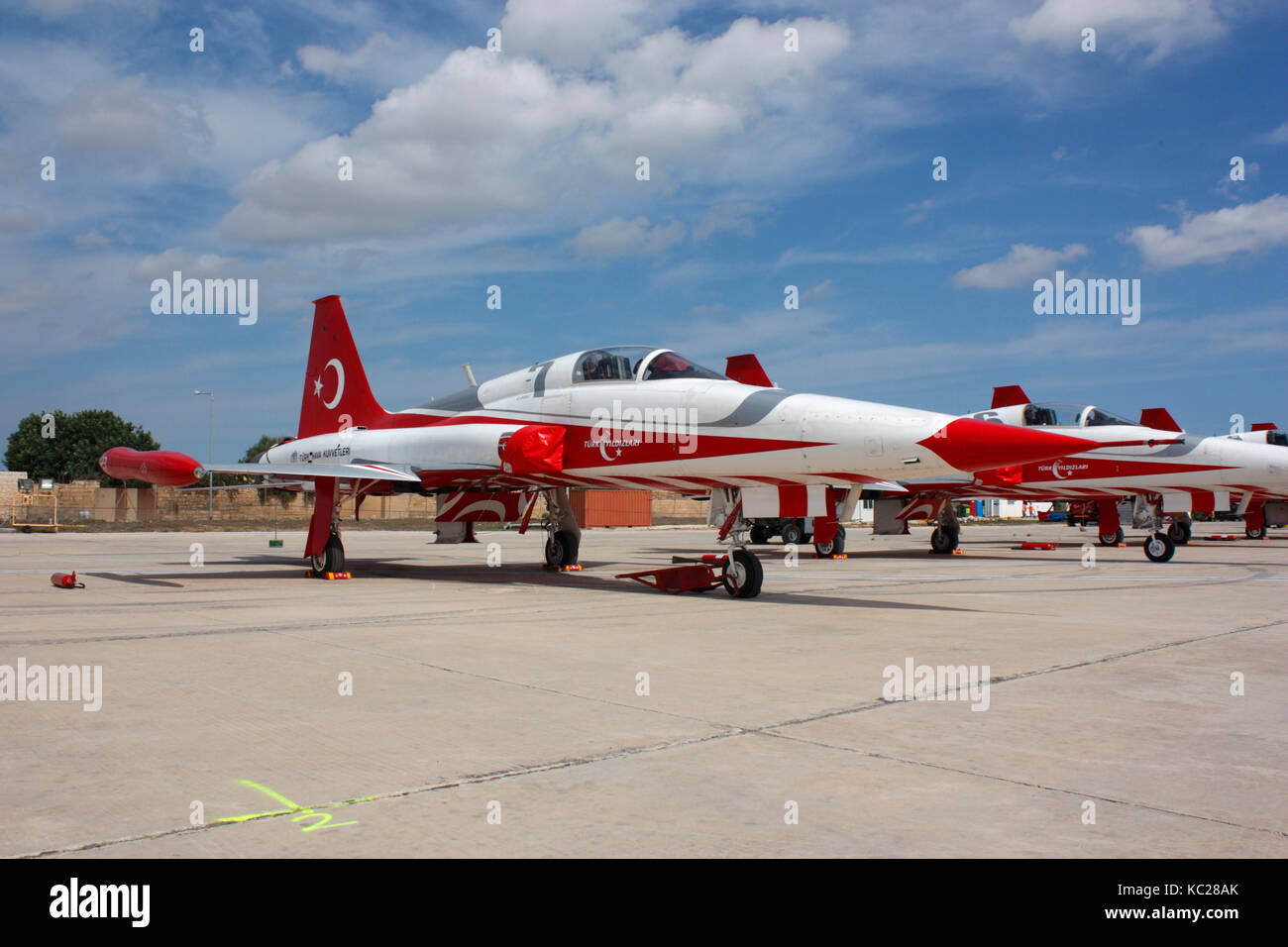 Northrop NF-5 A jet fighter des étoiles turques, l'équipe aérobique de l'armée de l'air turque. Avions militaires. Banque D'Images