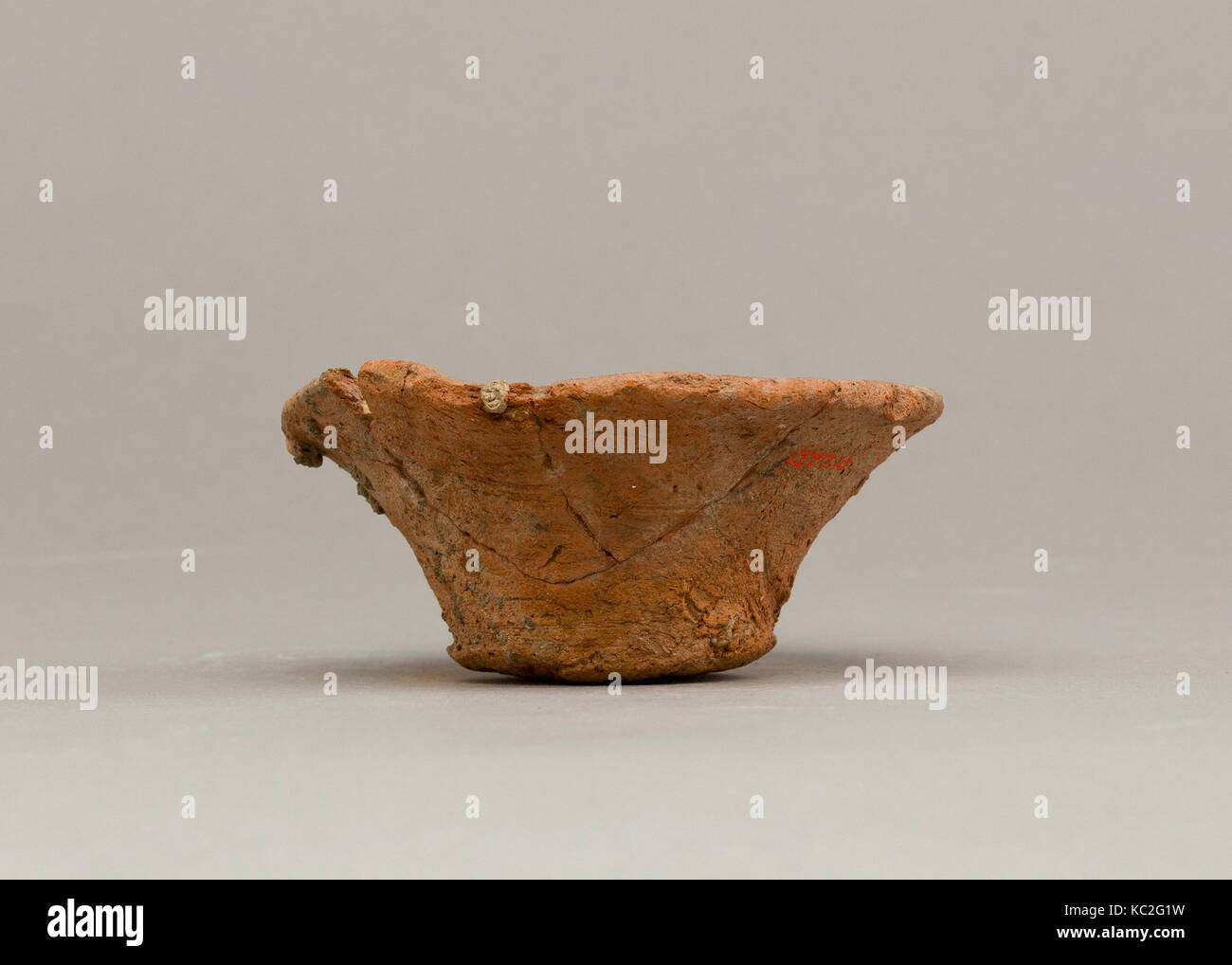 Bol avec pierres et perles cornaline, ca. 3100-2649 av. Banque D'Images