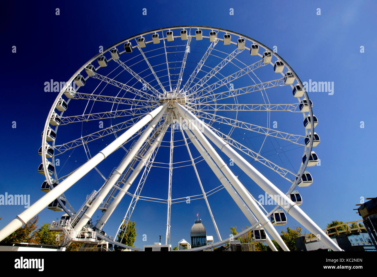 Montréal, Canada, 1 octobre, 2017. la grande roue situé dans le bassin Bonsecours, dans le Vieux-Port de Montréal.credit:Mario Beauregard/Alamy live news Banque D'Images