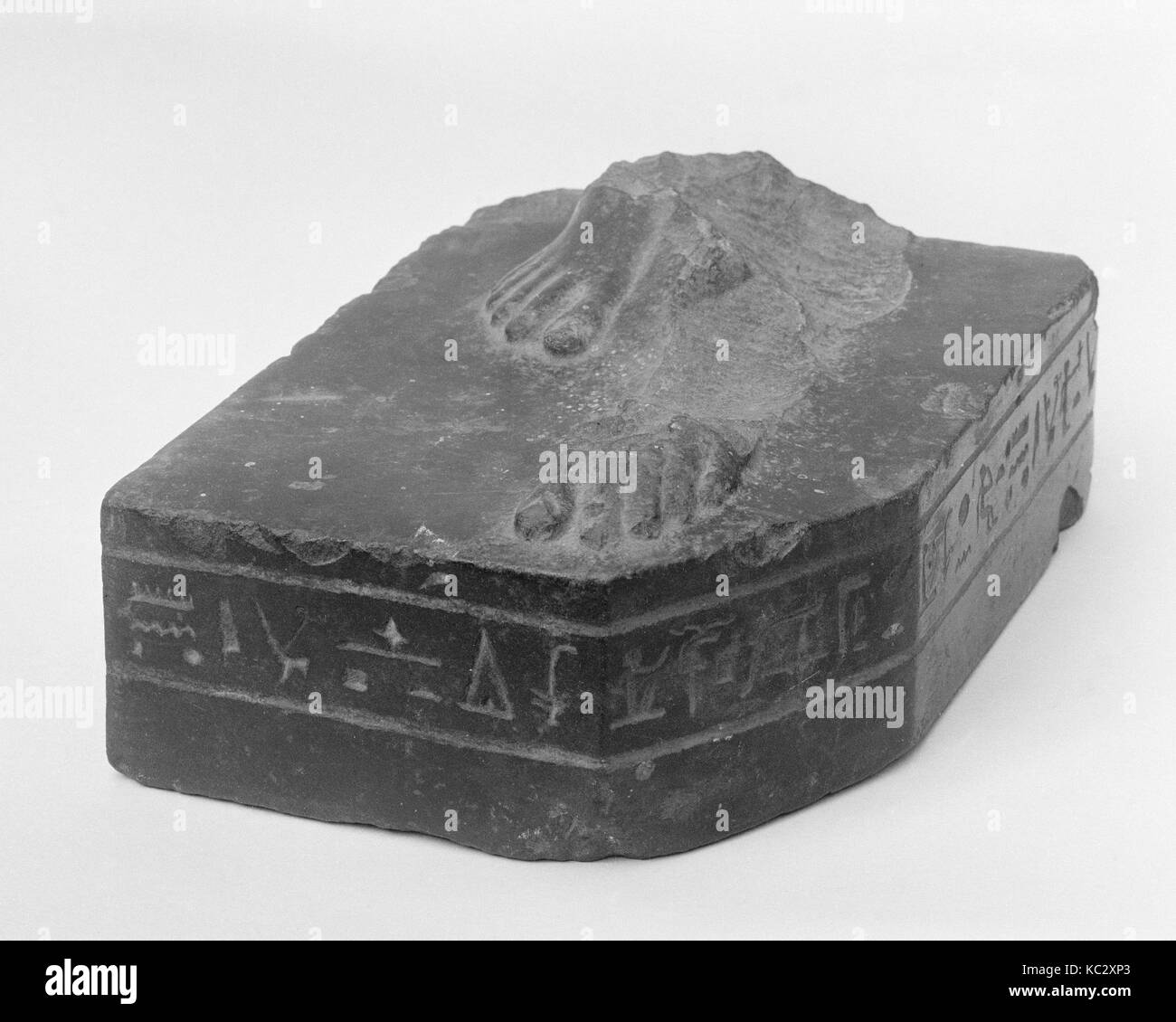 Pieds de statue de musicien d'Amon, Tasheritkhonsu 332-30 av. Banque D'Images