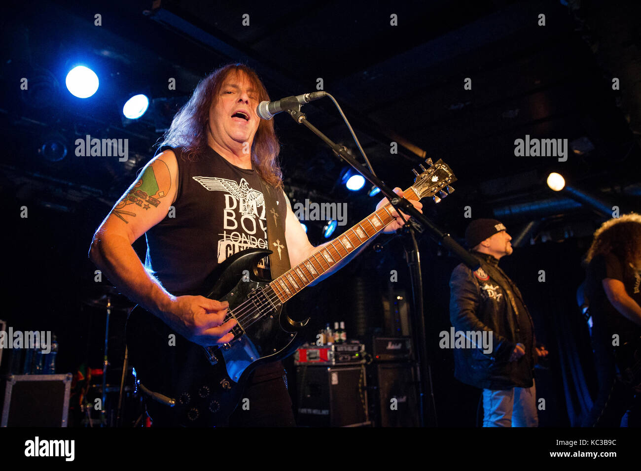 Le groupe punk américain les dictateurs effectue un concert live à John Dee dans Oslo. ici guitariste ross 'the boss' Friedman est vu sur scène. la Norvège, 21/08 2016. Banque D'Images