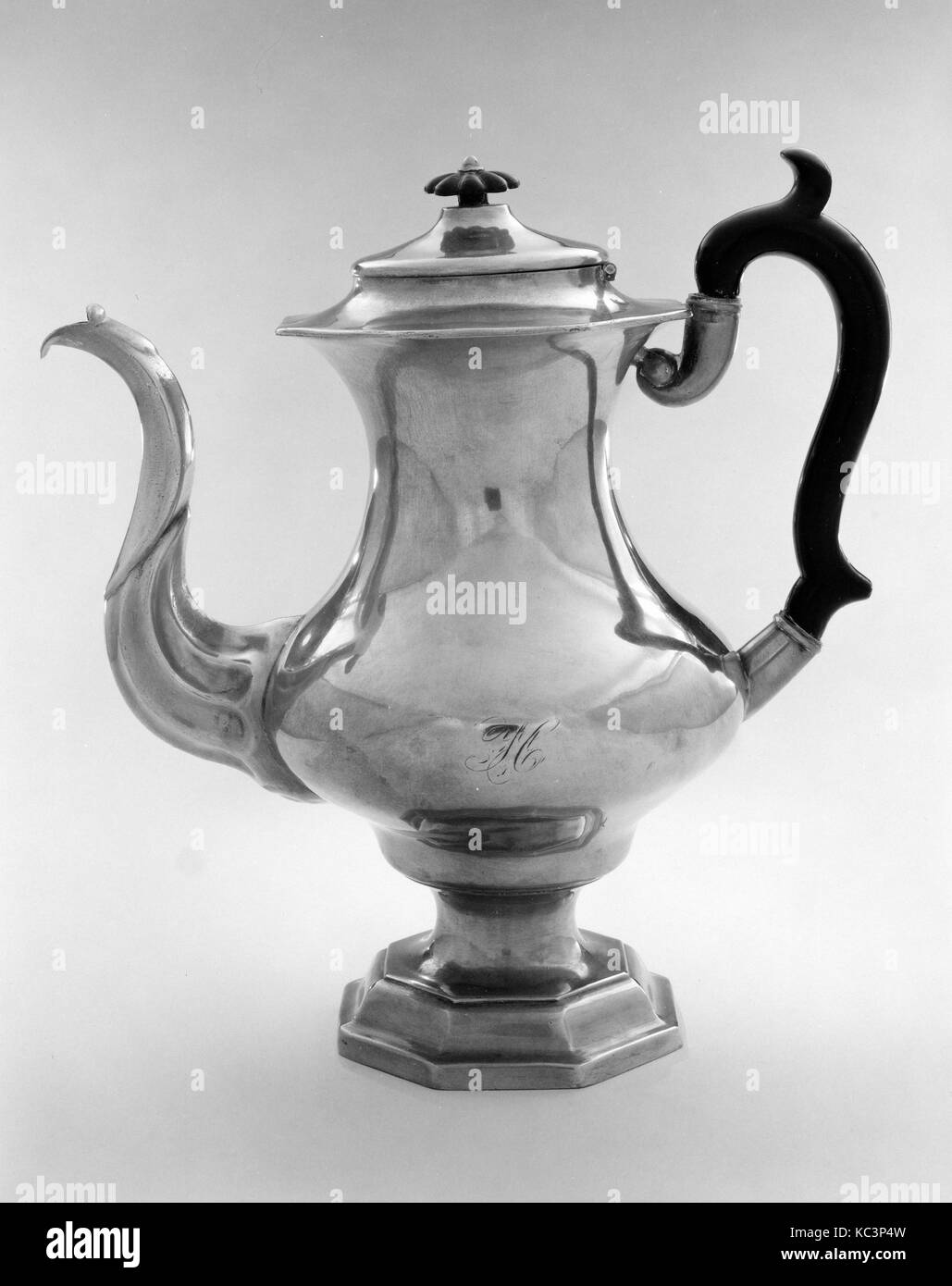 Cafetière, 1837-40, faite à Taunton, Massachusetts, United States, American, étain, 12 1/2 x 6 3/4 in. (31,8 x 17,1 cm), en métal Banque D'Images