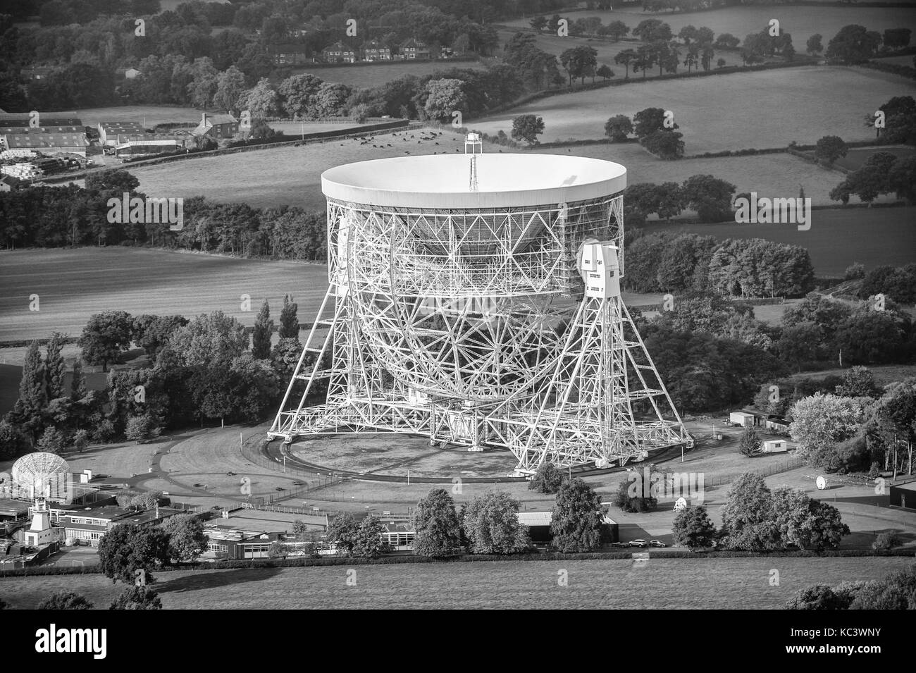 Photo aérienne pendant la remise à neuf de Jodrell Bank Banque D'Images