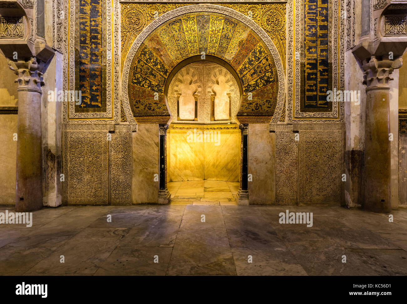 Arc de fer à cheval, Mihrab, niche de prière islamique, mauresque, Mezquita, Cathédrale, Mezquita-Catedral de Córdoba, Cordoue Banque D'Images