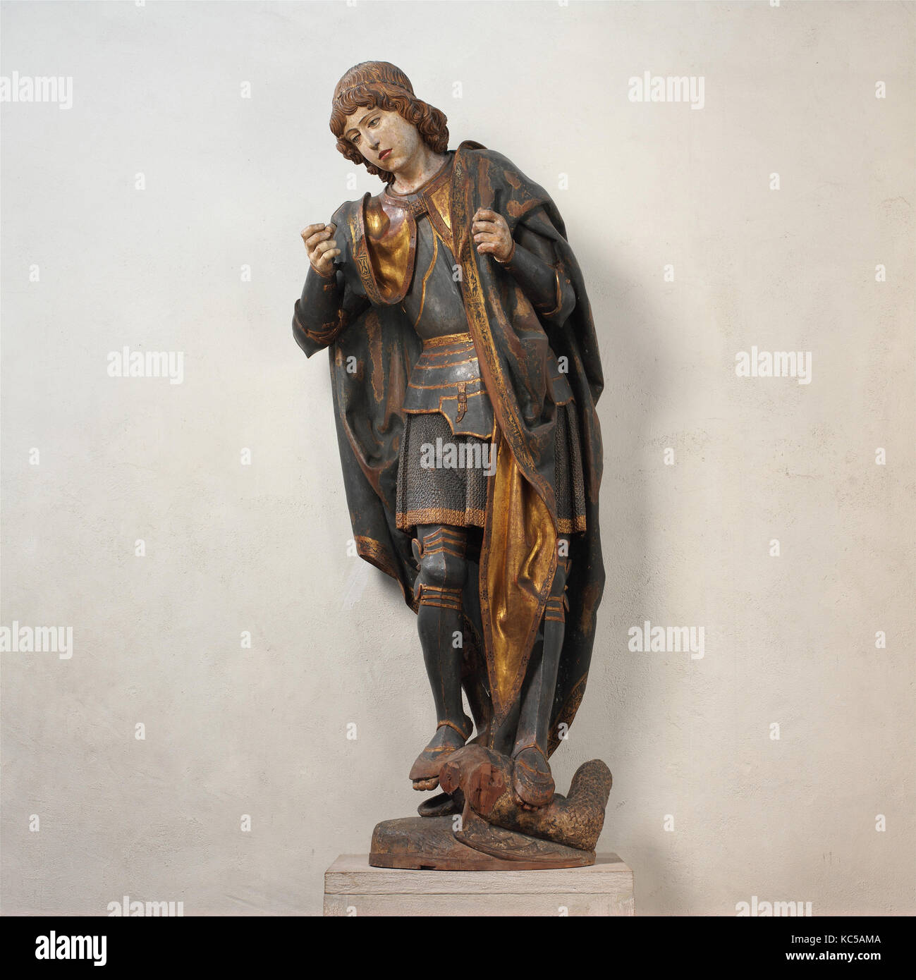 Saint Michael, ca. En 1530, Castille-León, Espagne, Espagnol, bois, peinture, et de dorures, Total : 73 1/2 po., 235lb. (186,7 cm Banque D'Images