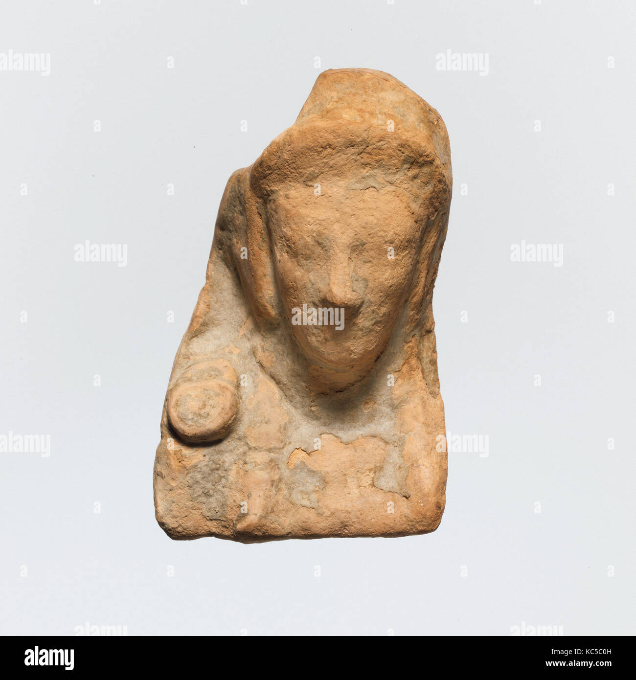 Buste en terre cuite d'une figure féminine, 7ème 6ème siècle avant J.C. Banque D'Images