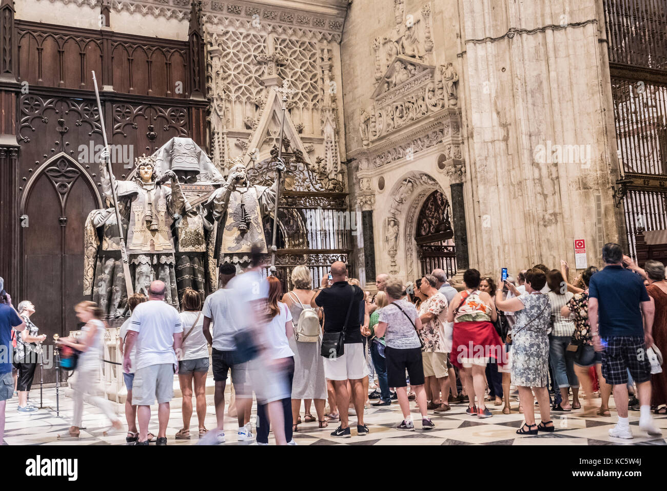 Tombe de Cristobal Colon de la Cathédrale de Séville, situé en face de la porte des princes ou San Cristobal, Andalousie, Espagne Banque D'Images