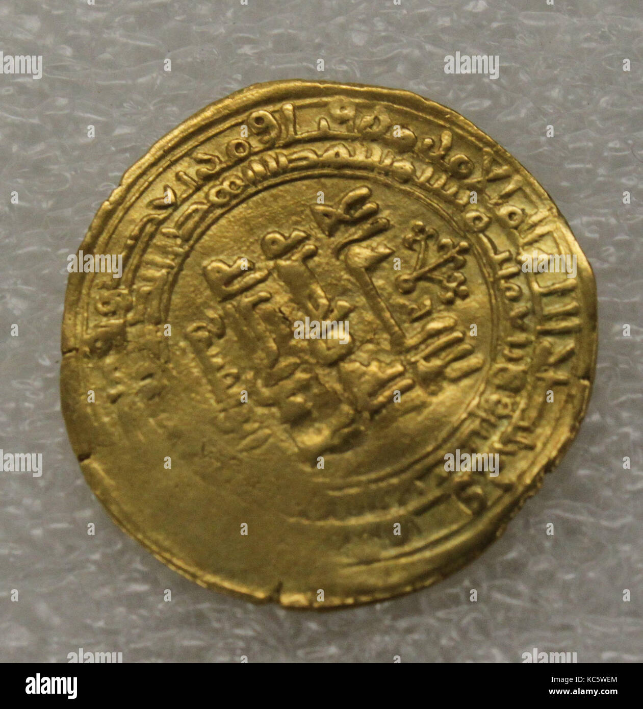 Dinar, datée de 419 de l'Hégire/ A.D. 1028, en Iran (l'Afghanistan moderne), de l'or, les pièces de monnaie Banque D'Images