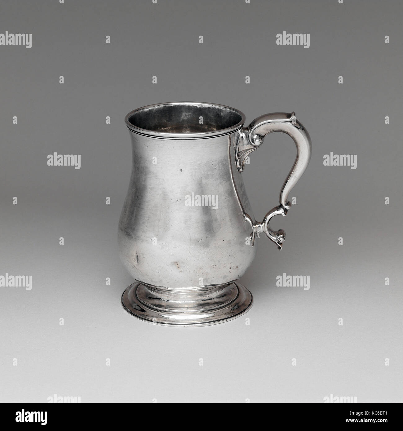 Cann, 1775-1800, faite à New York, New York, United States, American, argent, Total : 5 3/16 x 5 1/16 in. (13,2 x 12,9 cm) ; 13 Banque D'Images