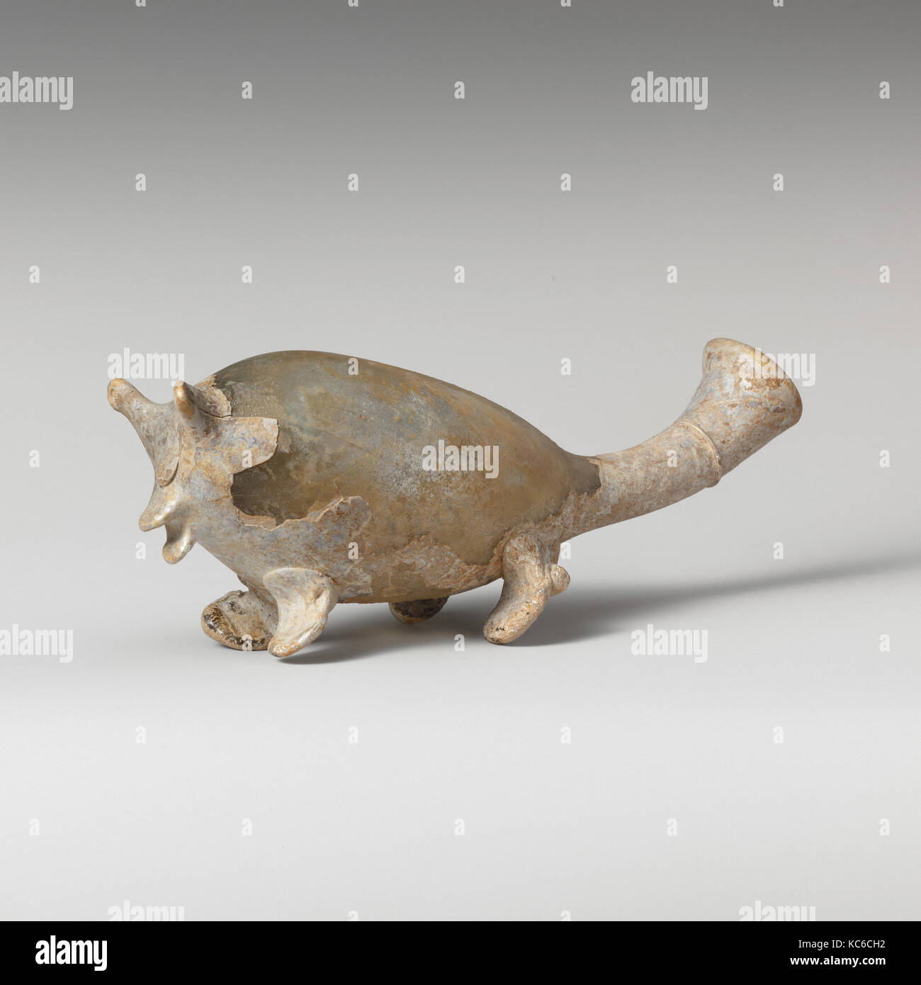 Le flacon en verre en forme d'un animal, ca. 3e siècle A.D Banque D'Images