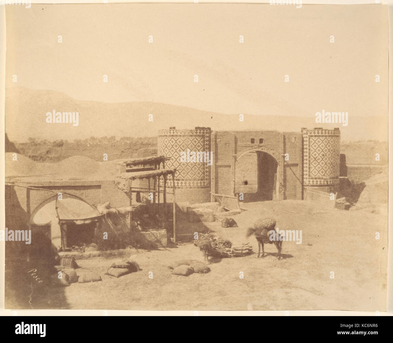Porte du gouvernement, Téhéran, Iran, Luigi Pesce, 1840-1960 Banque D'Images