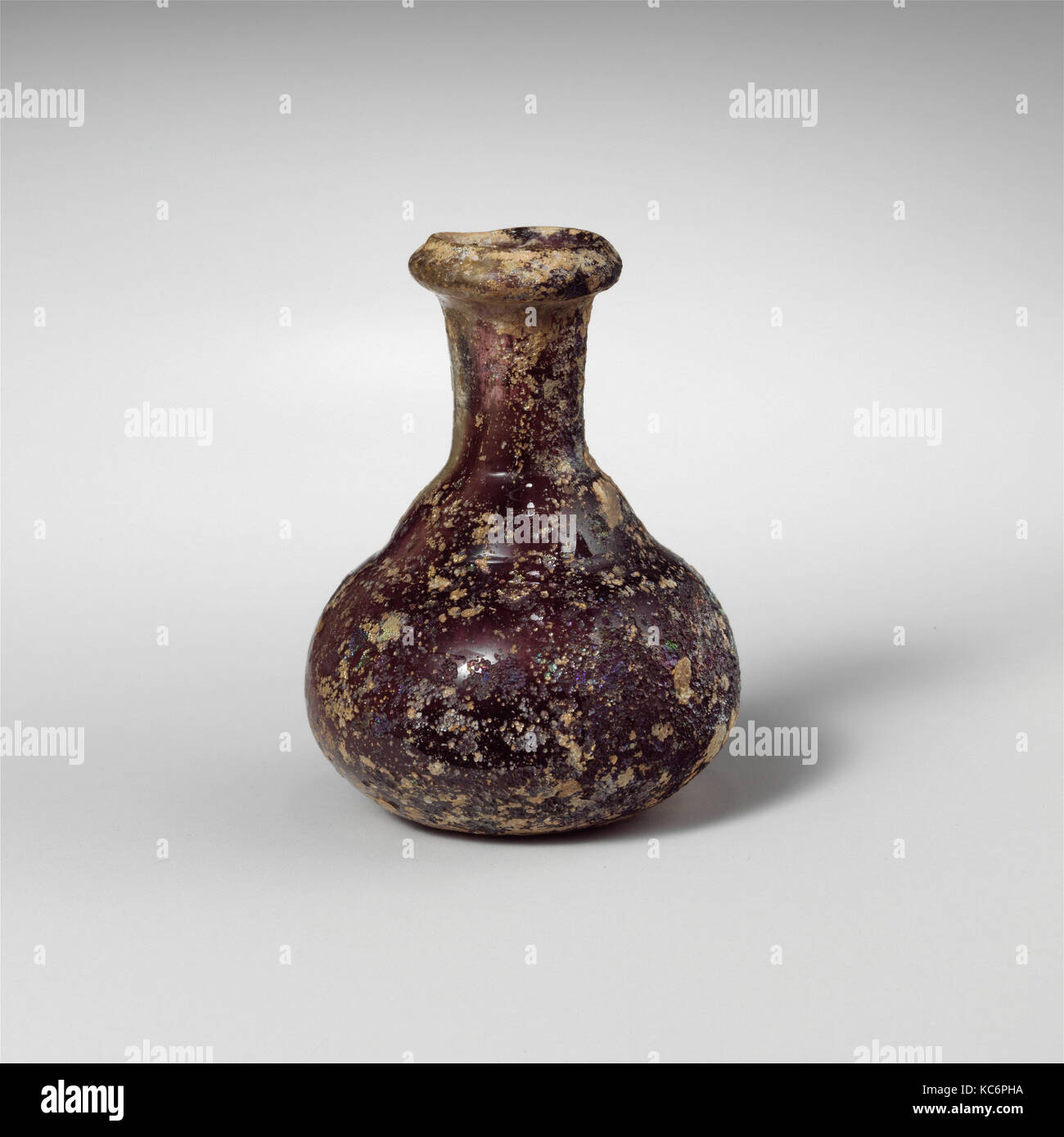 Flacon de parfum en verre, début de l'Imperial, 1er siècle après J.-C., Roman, verre soufflé, ; Total : 1 3/4''. (4.5Cm), verre, translucide Banque D'Images