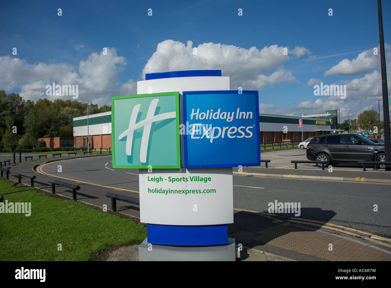 Holiday Inn express leigh sports village signage Banque D'Images