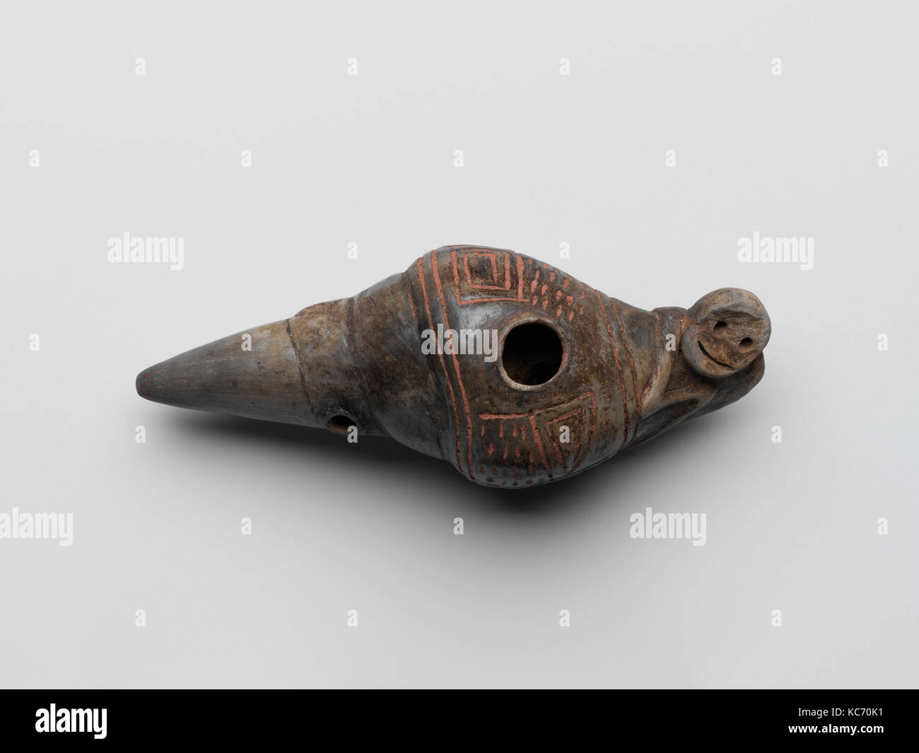 Précolombien, Ocarina, 600-1200, Colombie, Nariño, céramique, W. 5,2 x 4,9 x D. L. 14,2cm (2 1/16 x 1 15/16 x 5 9/16in Banque D'Images