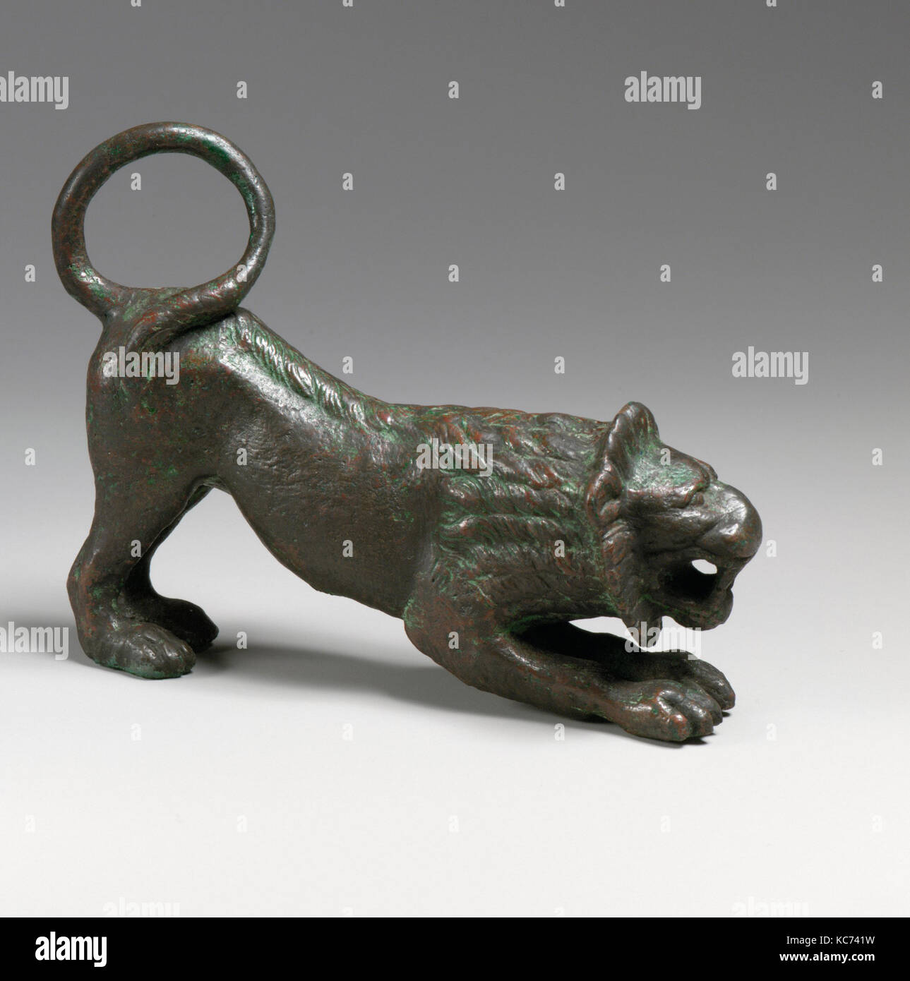 Lion de bronze, classique, dernier quart du 5e siècle avant J.-C., le grec, Bronze, H. 4 1/16 in. (10,3 cm), bronzes, le lion peut-être Banque D'Images