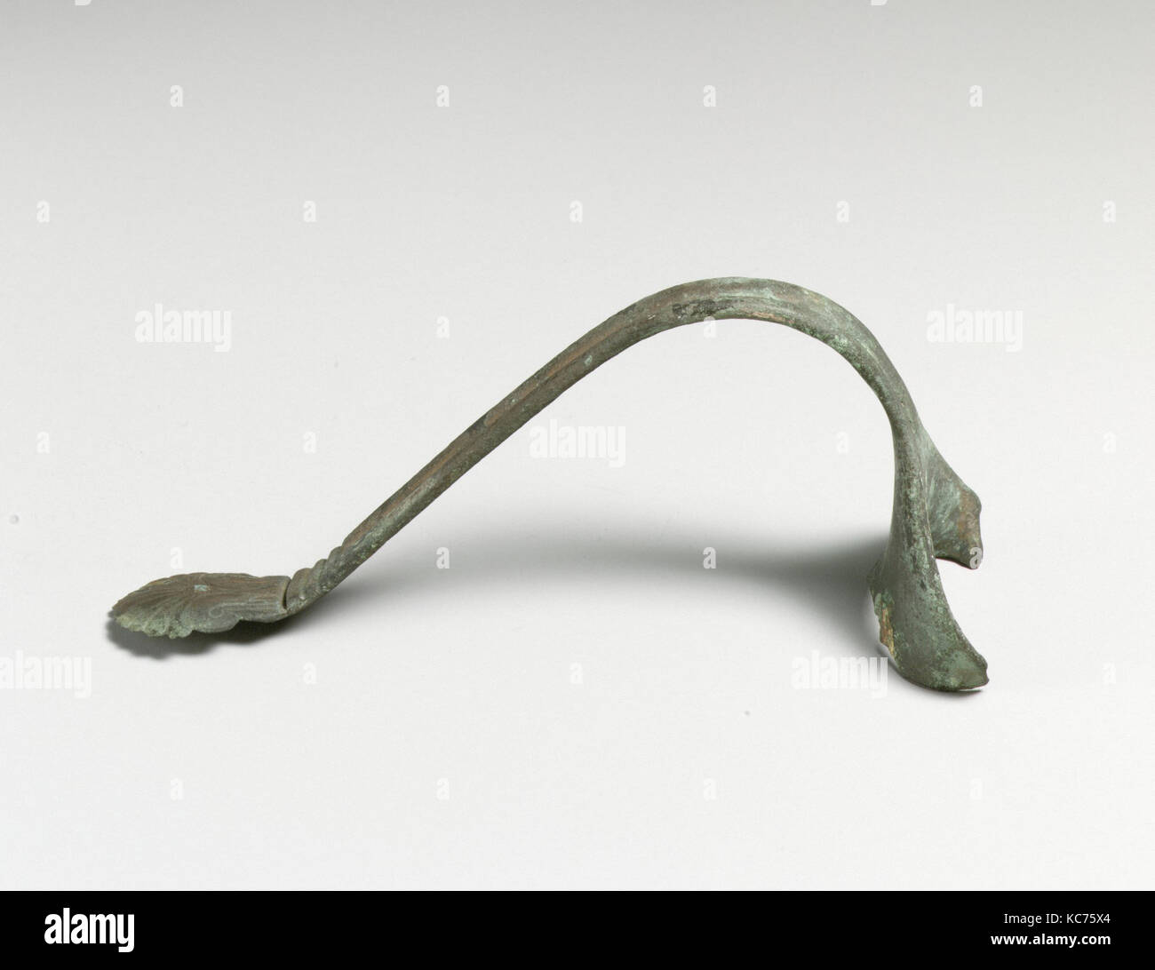 Manche d'une cruche, 6ème 5ème siècle B.C., chypriote, Bronze, Autres : 3 1/8in. (7.9Cm), bronzes Banque D'Images