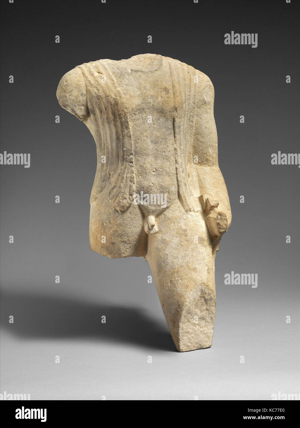 La figure de calcaire d'un homme drapé, fin 6ème siècle avant J.C. Banque D'Images