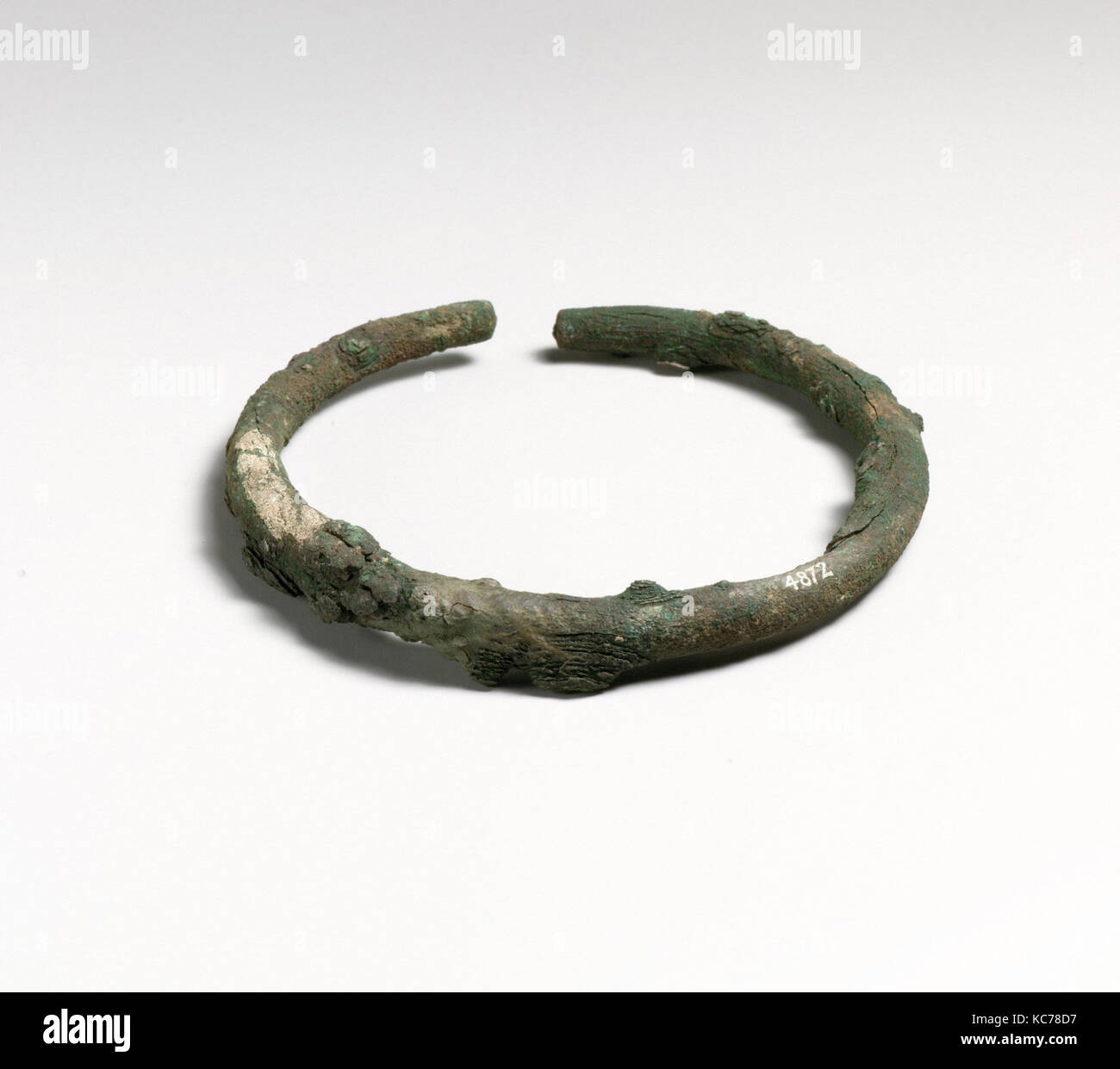 Chypriote, bracelet, Bronze, d'autres (plus grand diamètre) : 4 13/16dans. (12.2cm), bronzes Banque D'Images