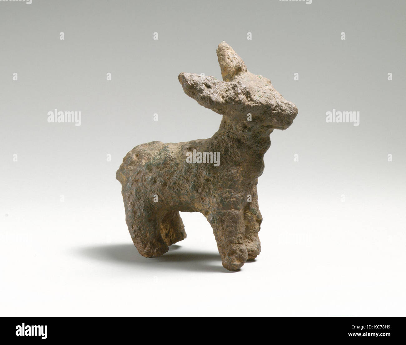 Statuette en bronze d'un cerf, géométrique, 9ème 8ème siècle B.C