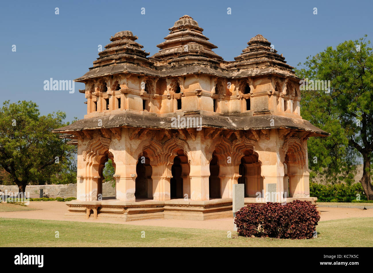 L'ancienne civilisation indienne dans hampi site du patrimoine mondial de l'unesco, indiaold architecture bâtiment monument voyage hindouisme Banque D'Images