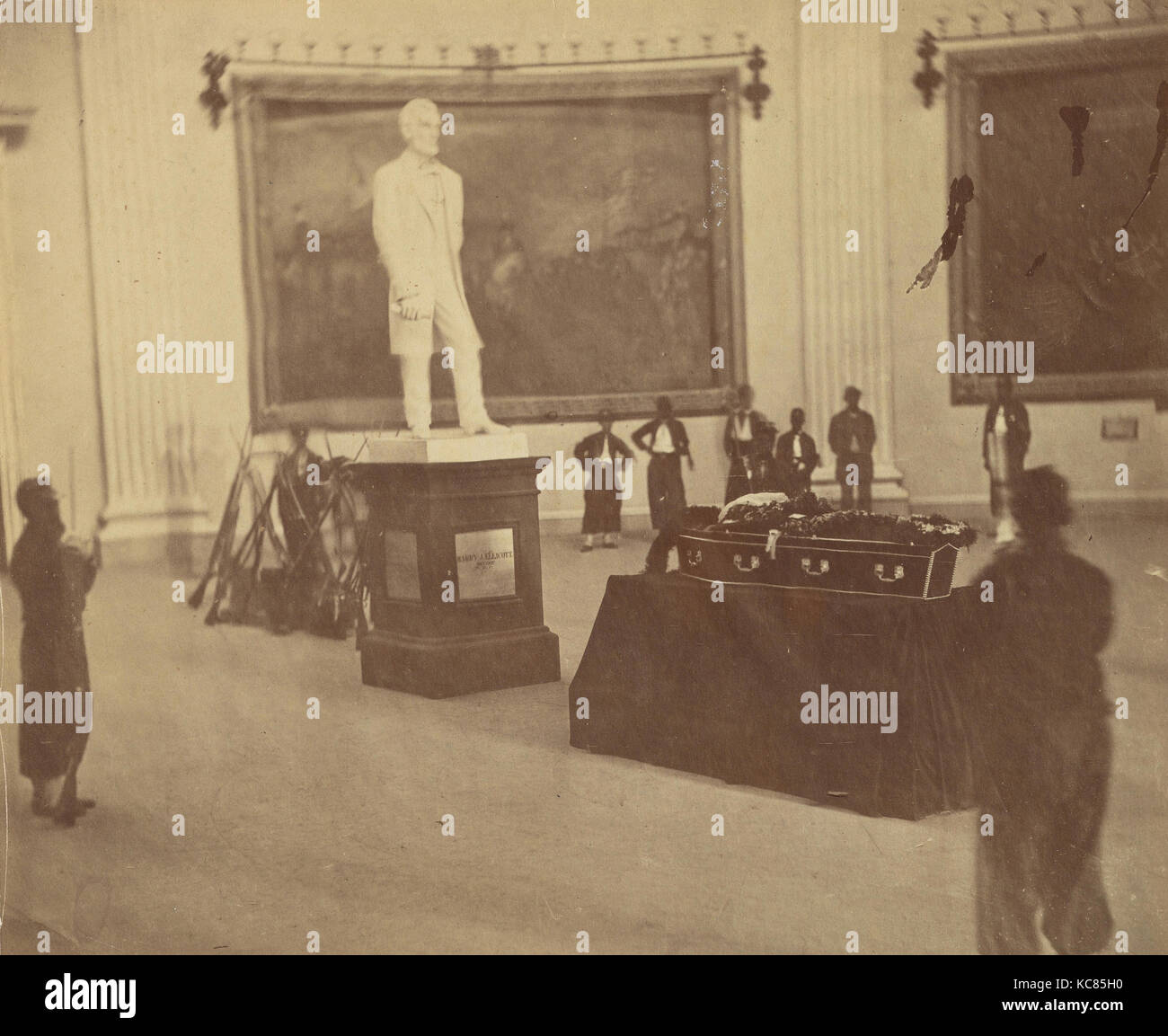 Thaddeus Stevens en chapelle ardente dans la rotonde du Capitole à Washington, Alexander Gardner, 1867 Banque D'Images