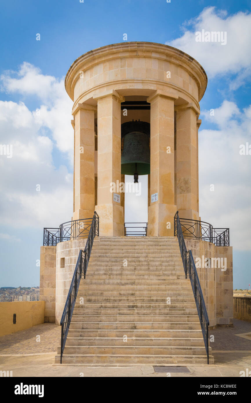 La seconde guerre mondiale, War Memorial Bell siège de la Valette (Malte), juin 2017 Banque D'Images