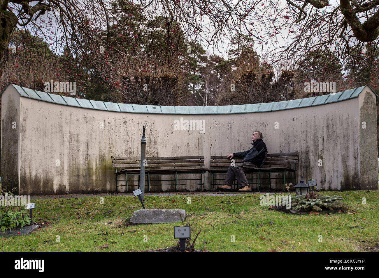 Skogskyrkogården / le cimetière des bois Banque D'Images