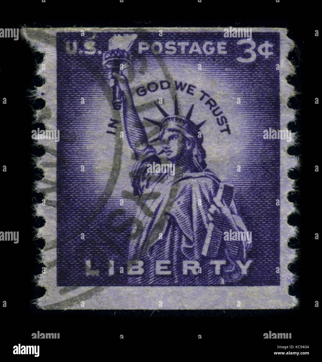 USA-CIRCA 1954: Un timbre dédié à la Statue de la liberté (liberté éclairant le monde [Français: La liberté internationale]) est un colossal Banque D'Images