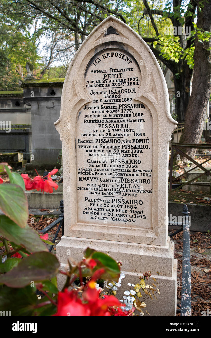 La tombe de Camille Pissarro (1830-1903) dans le cimetière du Père Lachaise, Paris, France. Banque D'Images