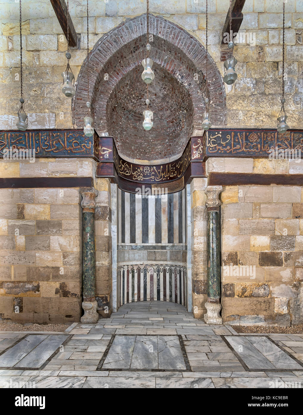 Mihrab (niche) de mausolée de comme-saleh nagm ad-din ayyub, al Moez street, le vieux Caire, Egypte Banque D'Images