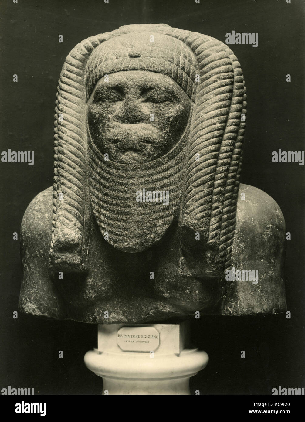 King Shepherd, sculpture égyptienne Banque D'Images