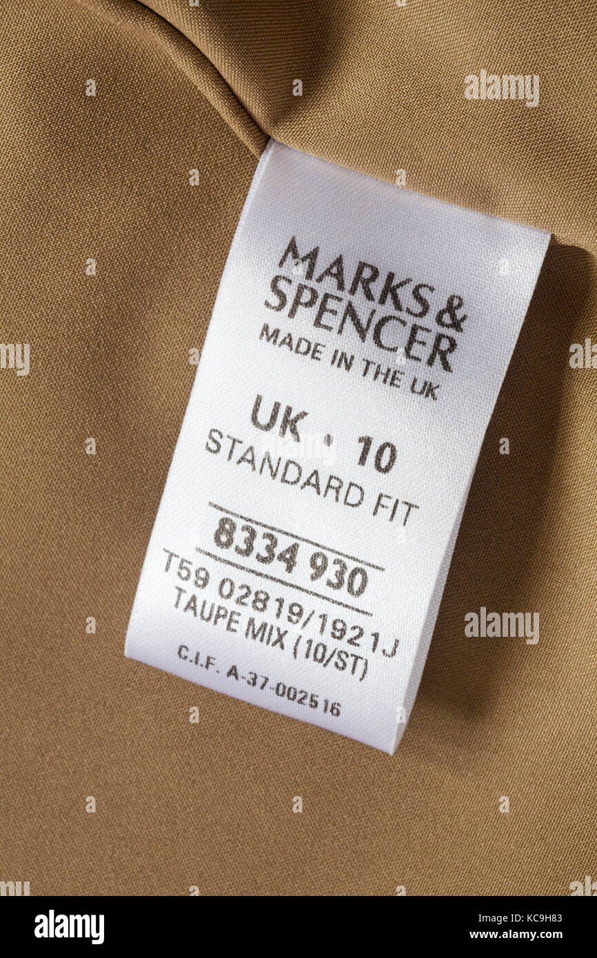 Étiquette en Marks and Spencer Veste femme dans le UK taille 10 standard  fit mix taupe Photo Stock - Alamy